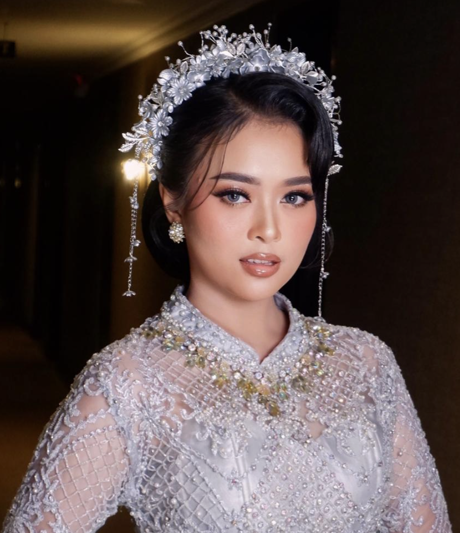Akad | Holy Matrimony