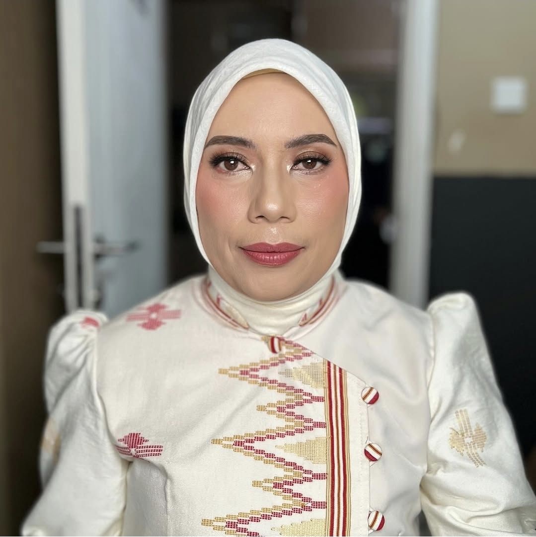 Mom | Sister