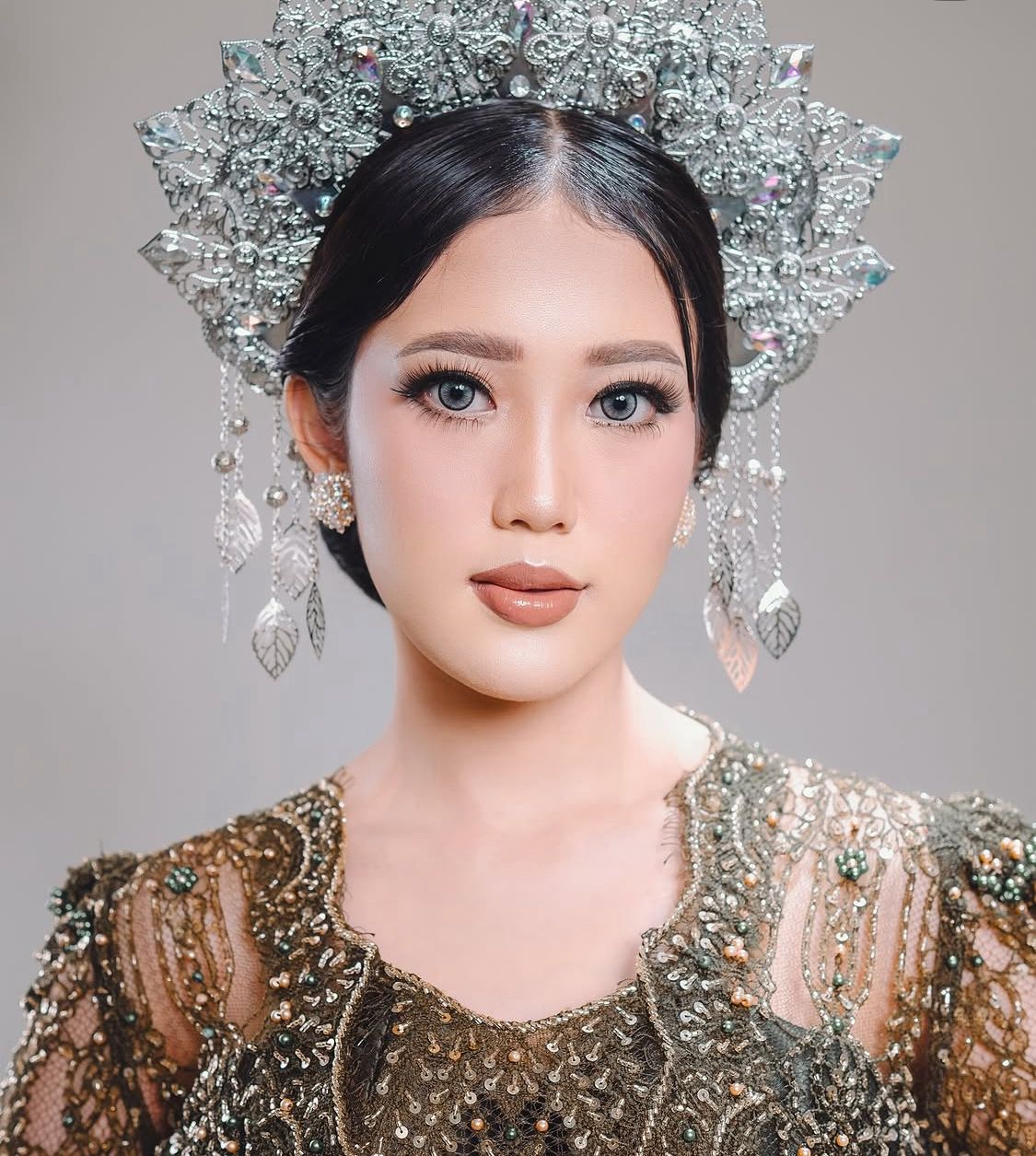 Akad | Holy Matrimony | Resepsi | Unduh Mantu